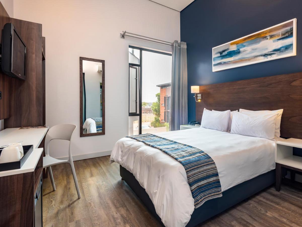 Aha Kathu Hotel エクステリア 写真