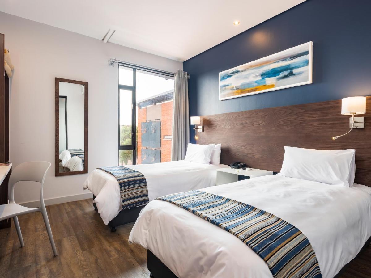 Aha Kathu Hotel エクステリア 写真