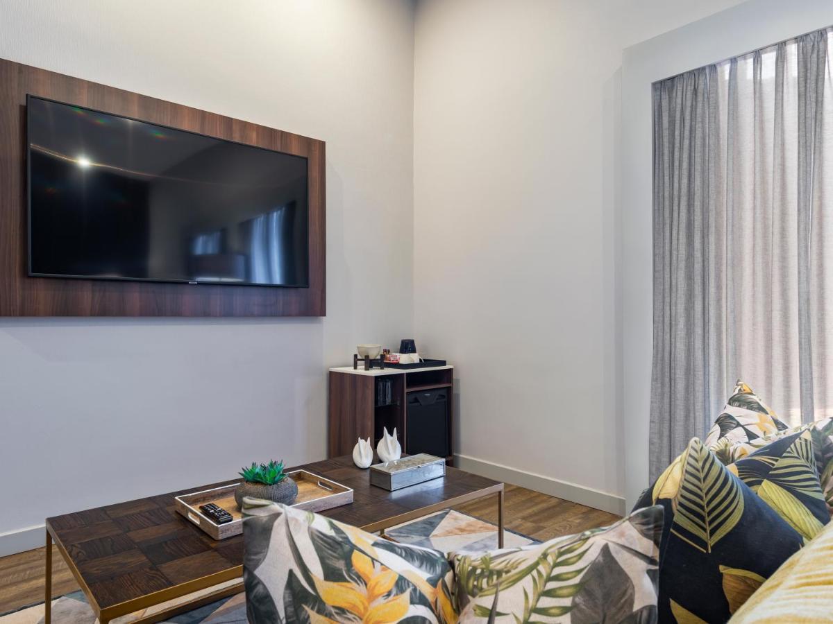 Aha Kathu Hotel エクステリア 写真
